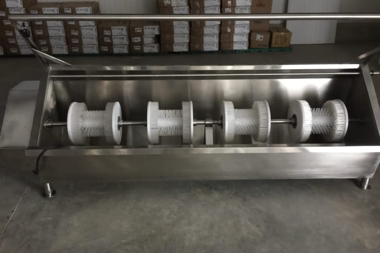 Detalhe dos rolos filtrantes de um sistema saponificante em aço inox